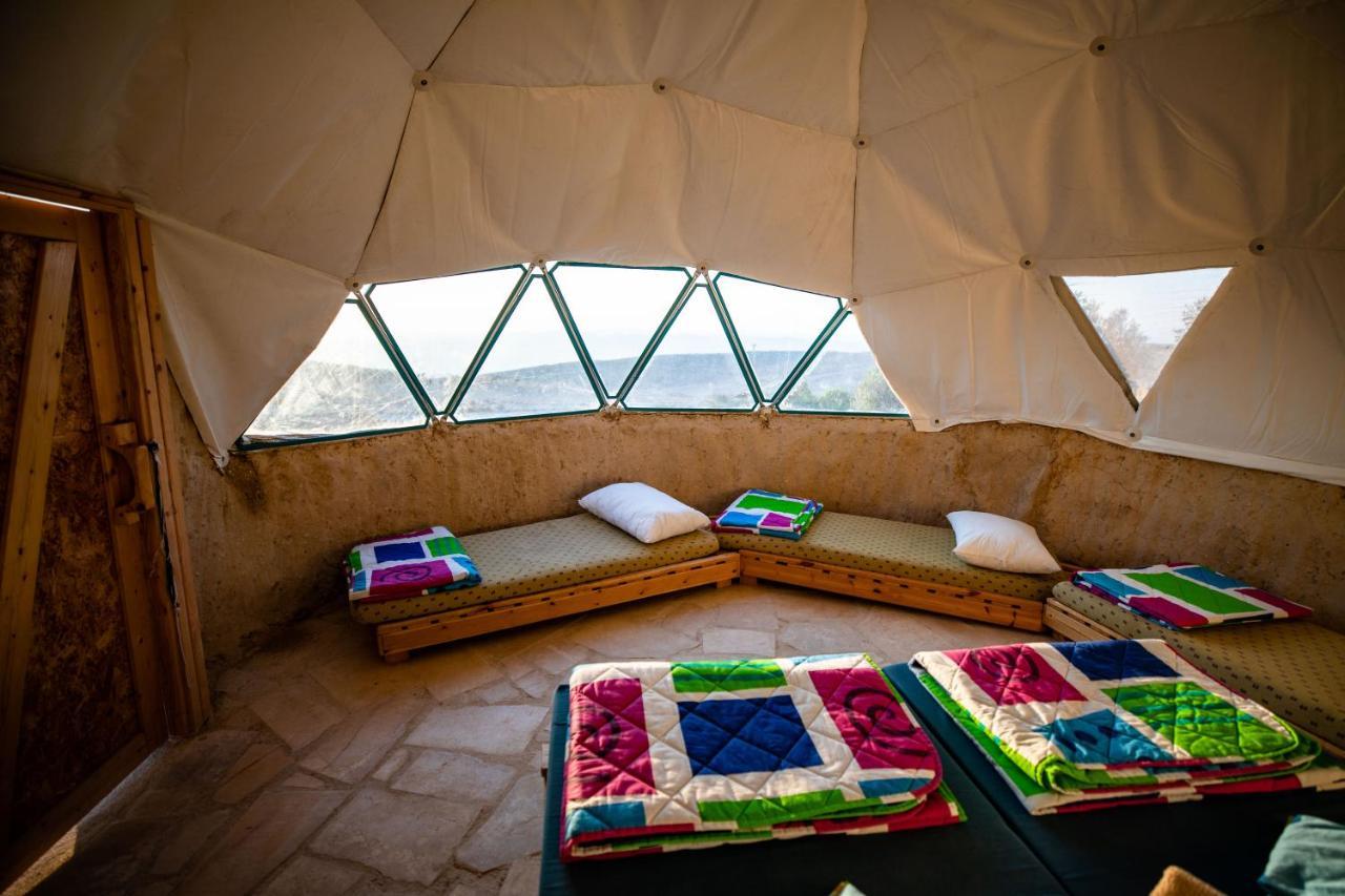 ミツペ・ラモン Desert Shade Camp חוות צל מדברヴィラ エクステリア 写真